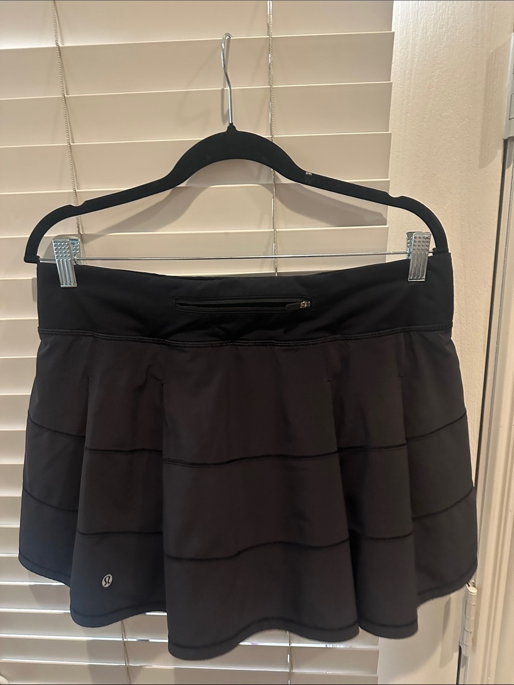 Size 10 black lulu pace skirt